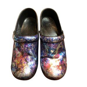 Dansko Womens Professional Metallic Wash Patent Leather Clogs Size 39 EU